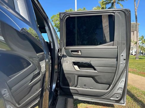 Used 2023 Toyota Tundra Limited image 23