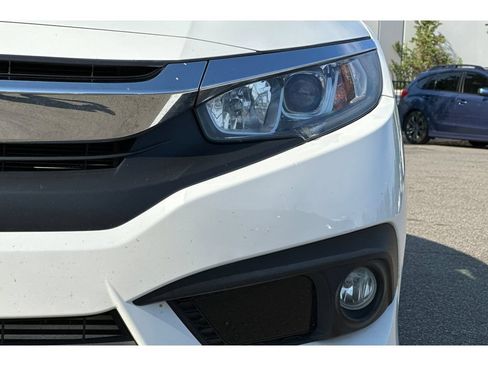 Used 2018 Honda Civic EX-L image 6
