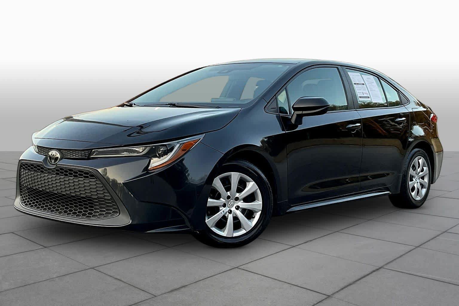 Used 2021 Toyota Corolla LE FWD image 1