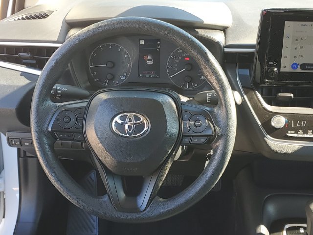 Used 2025 Toyota Corolla LE FWD image 12