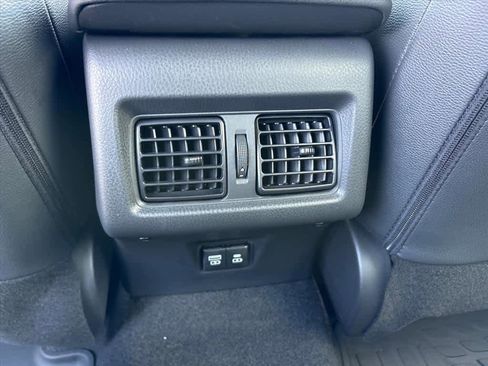 Used 2026 Toyota Camry SE FWD image 10