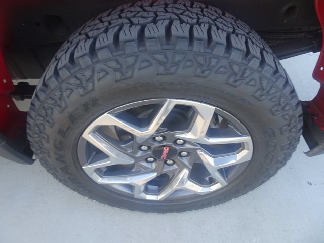 Used 2025 GMC Sierra 1500 Elevation w/ LPO, Elevation Black Package RWD image 10
