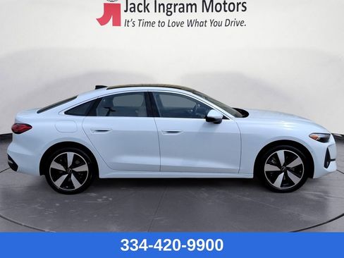 New 2025 Audi A5 2.0T Prestige image 6