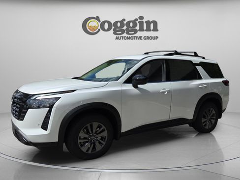 New 2026 Nissan Pathfinder SV AWD/4WD image 1