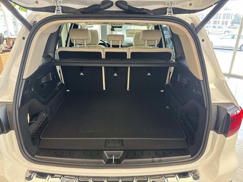 New 2026 Mercedes-Benz GLB 250 image 5