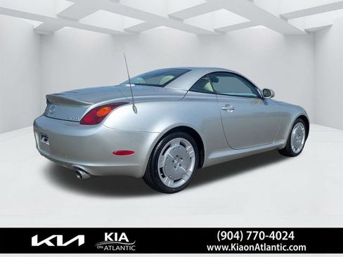 Used 2002 Lexus SC 430 Convertible RWD image 3