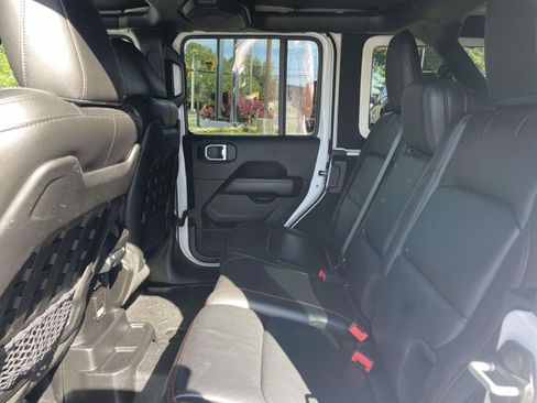 Used 2018 Jeep Wrangler Unlimited Rubicon AWD/4WD image 20