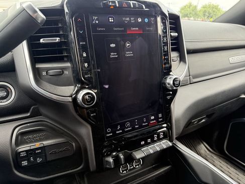 Used 2022 RAM 2500 Laramie w/ Night Edition AWD/4WD image 15