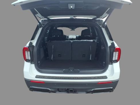 New 2026 Ford Explorer ST-Line AWD/4WD image 8