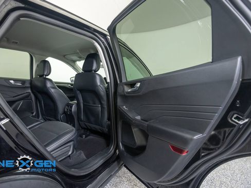 Used 2021 Ford Escape SEL w/ Technology Package AWD/4WD image 36