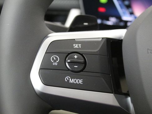 Used 2025 BMW X1 xDrive28i w/ Technology Package image 15