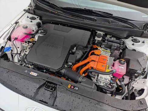 New 2025 Hyundai Elantra SEL w/ Cargo Package image 17