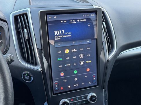 Used 2024 Ford Edge Titanium image 21