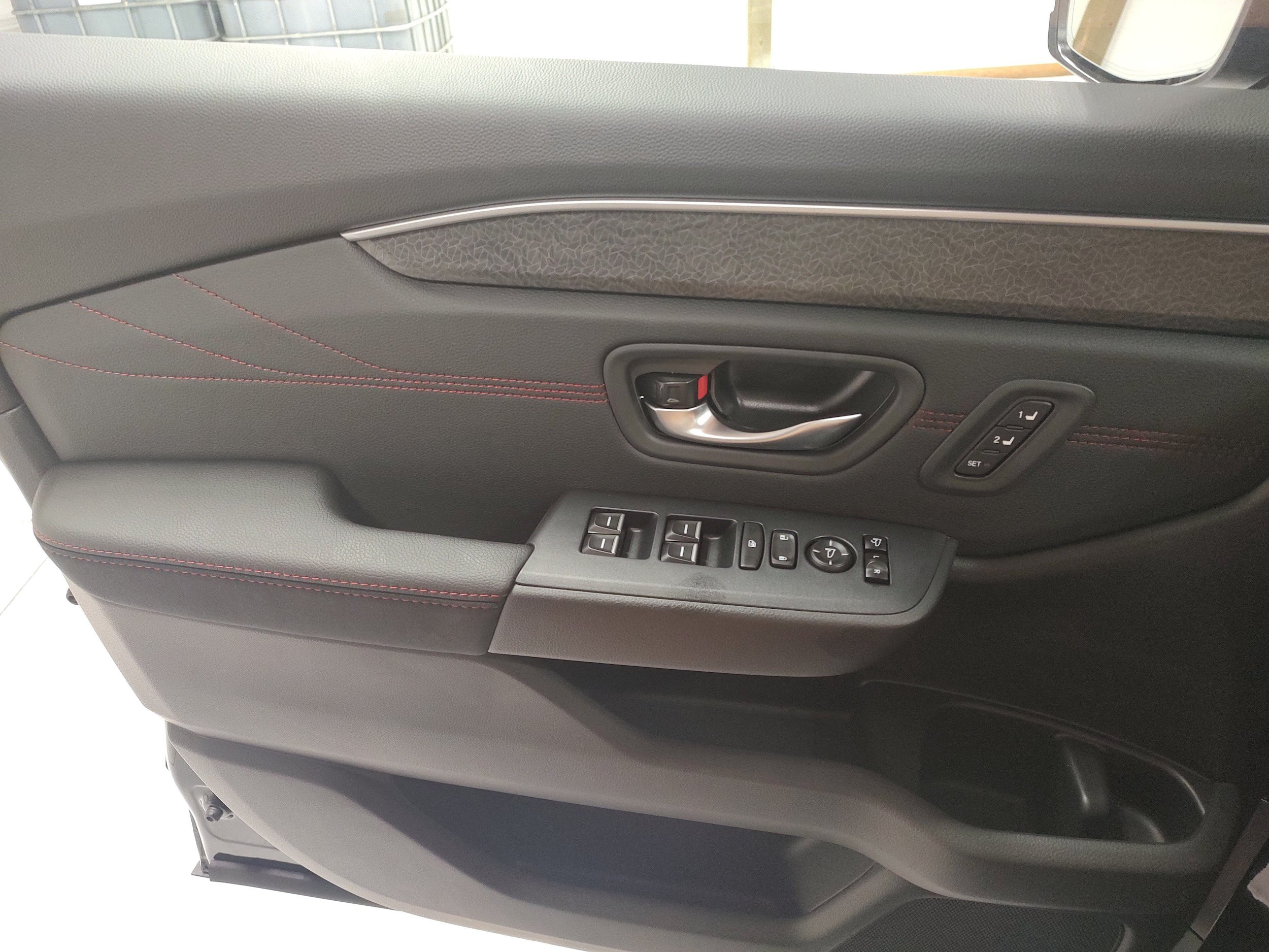 New 2026 Honda Pilot Black Edition image 9