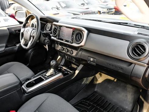 Used 2020 Toyota Tacoma SR5 image 24