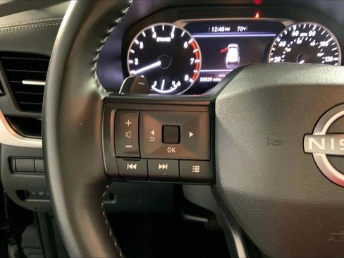 Used 2025 Nissan Rogue SV AWD/4WD image 18