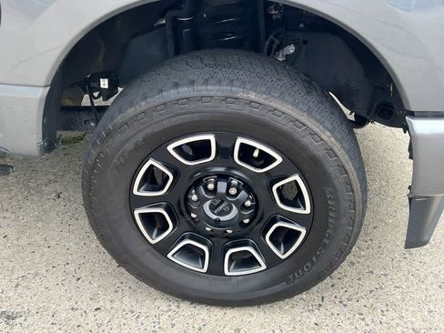 Certified 2024 Ford F350 Platinum AWD/4WD image 12
