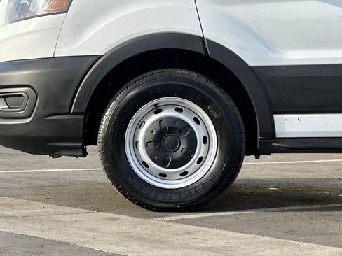 Certified 2023 Ford Transit 150 Low Roof image 22