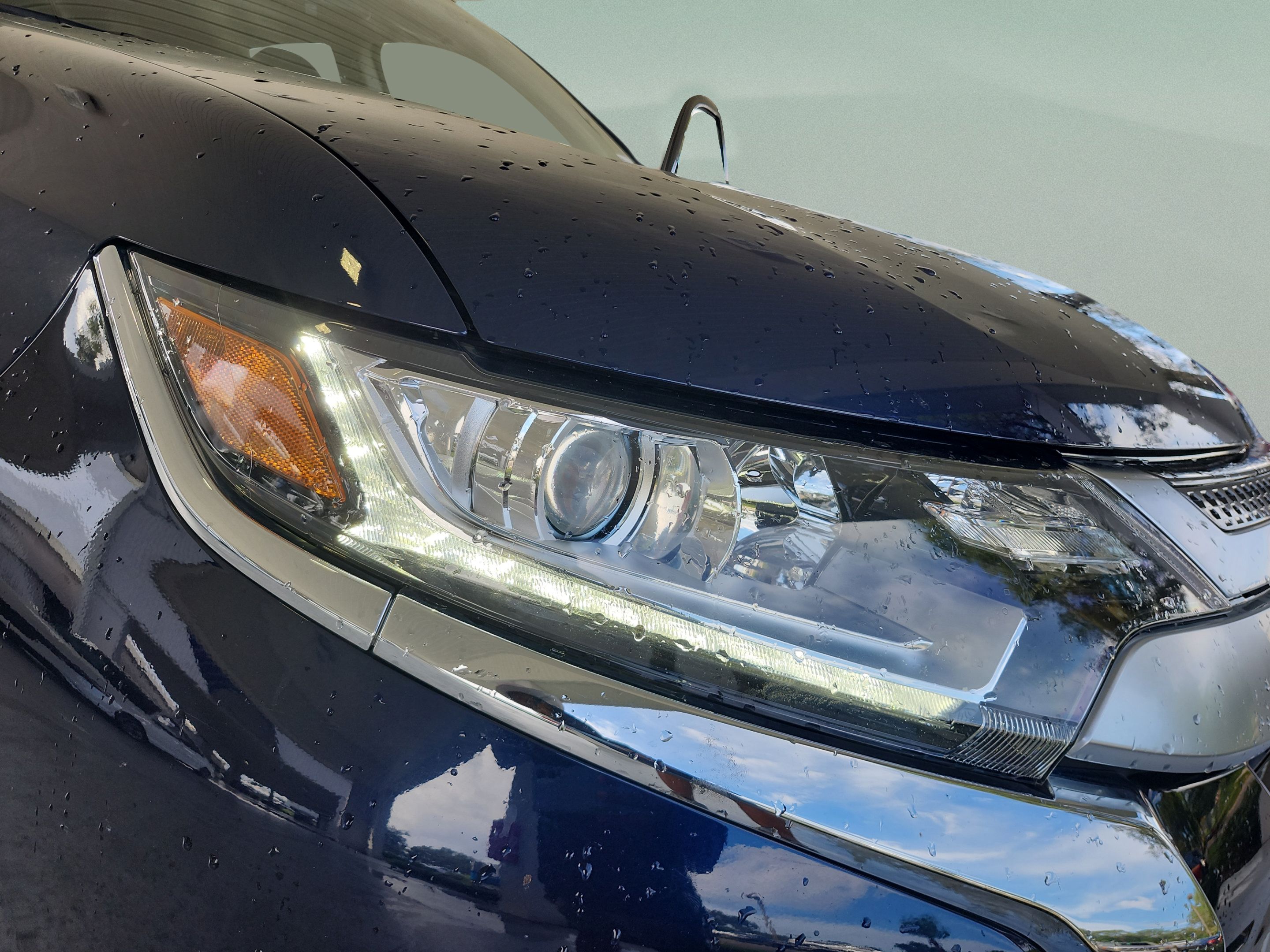 Used 2020 Mitsubishi Outlander ES FWD image 25