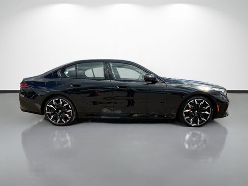 New 2026 BMW 530i w/ M Sport Package image 2