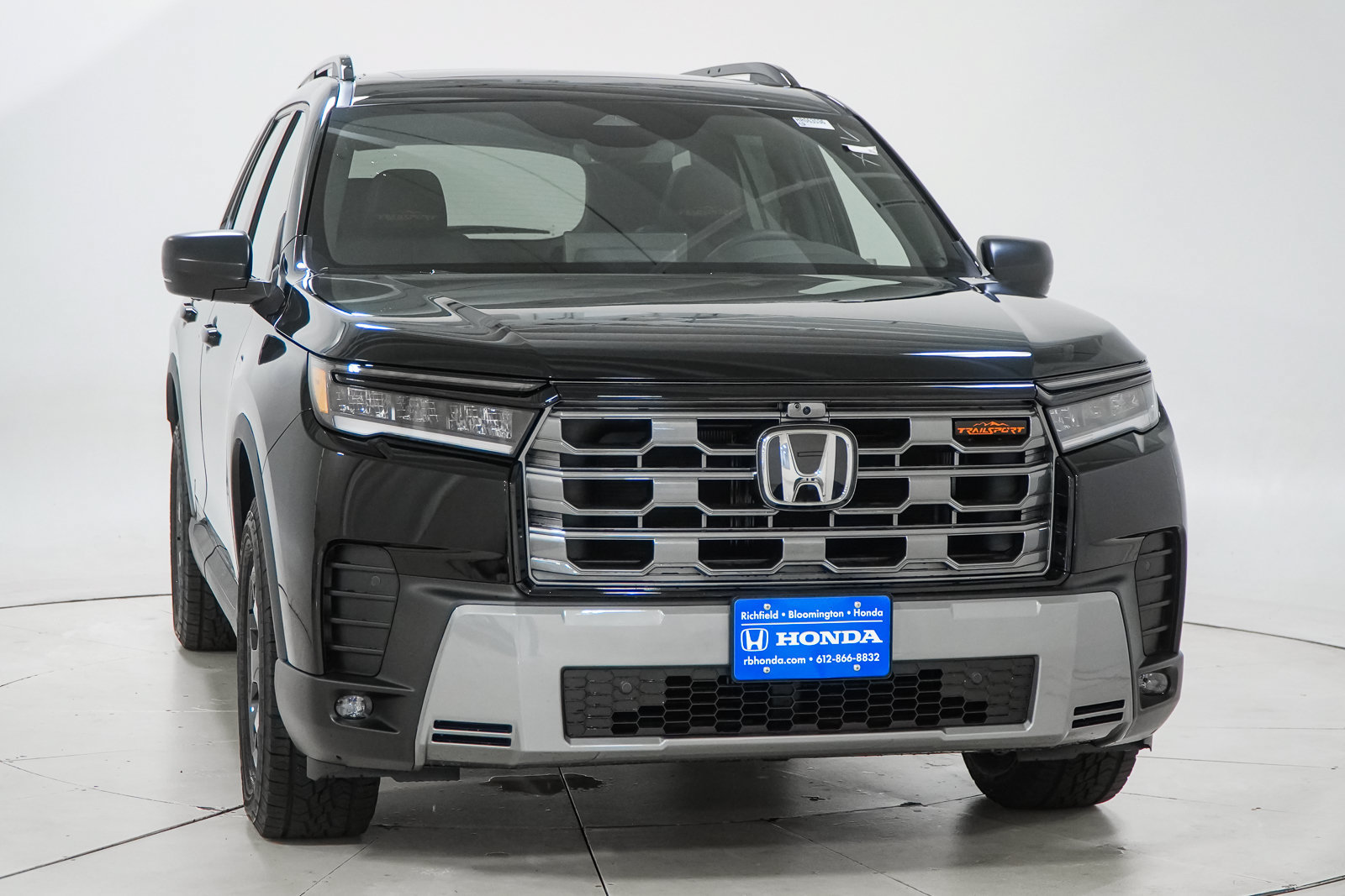 New 2026 Honda Pilot TrailSport image 11