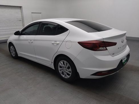 Used 2020 Hyundai Elantra SE FWD image 3