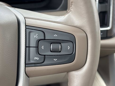 Used 2023 GMC Yukon XL Denali w/ Advanced Technology Package image 19