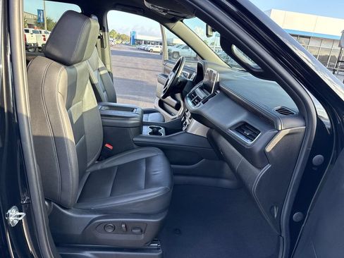 Used 2023 Chevrolet Suburban LT RWD image 27