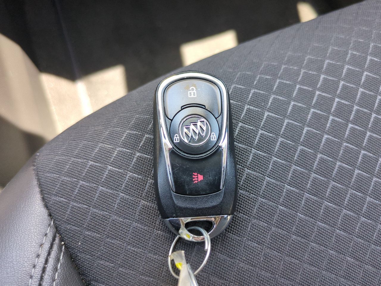 Used 2022 Buick Encore Preferred w/ Safety Package AWD/4WD image 26