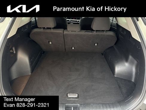 Used 2023 Kia Sportage LX image 11