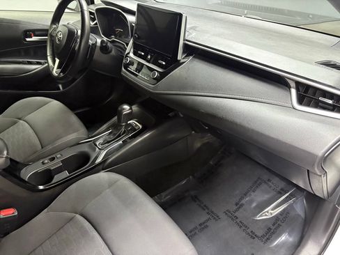 Used 2024 Toyota Corolla SE w/ SE Package FWD image 38