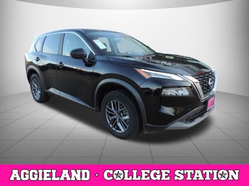 Certified 2023 Nissan Rogue S image 3