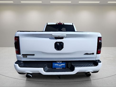 Used 2022 RAM 1500 Big Horn w/ Night Edition AWD/4WD image 6