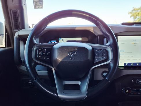 Certified 2023 Ford Bronco Wildtrak image 19