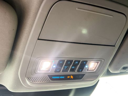 Used 2022 Ford Explorer XLT w/ Equipment Group 202A RWD image 20