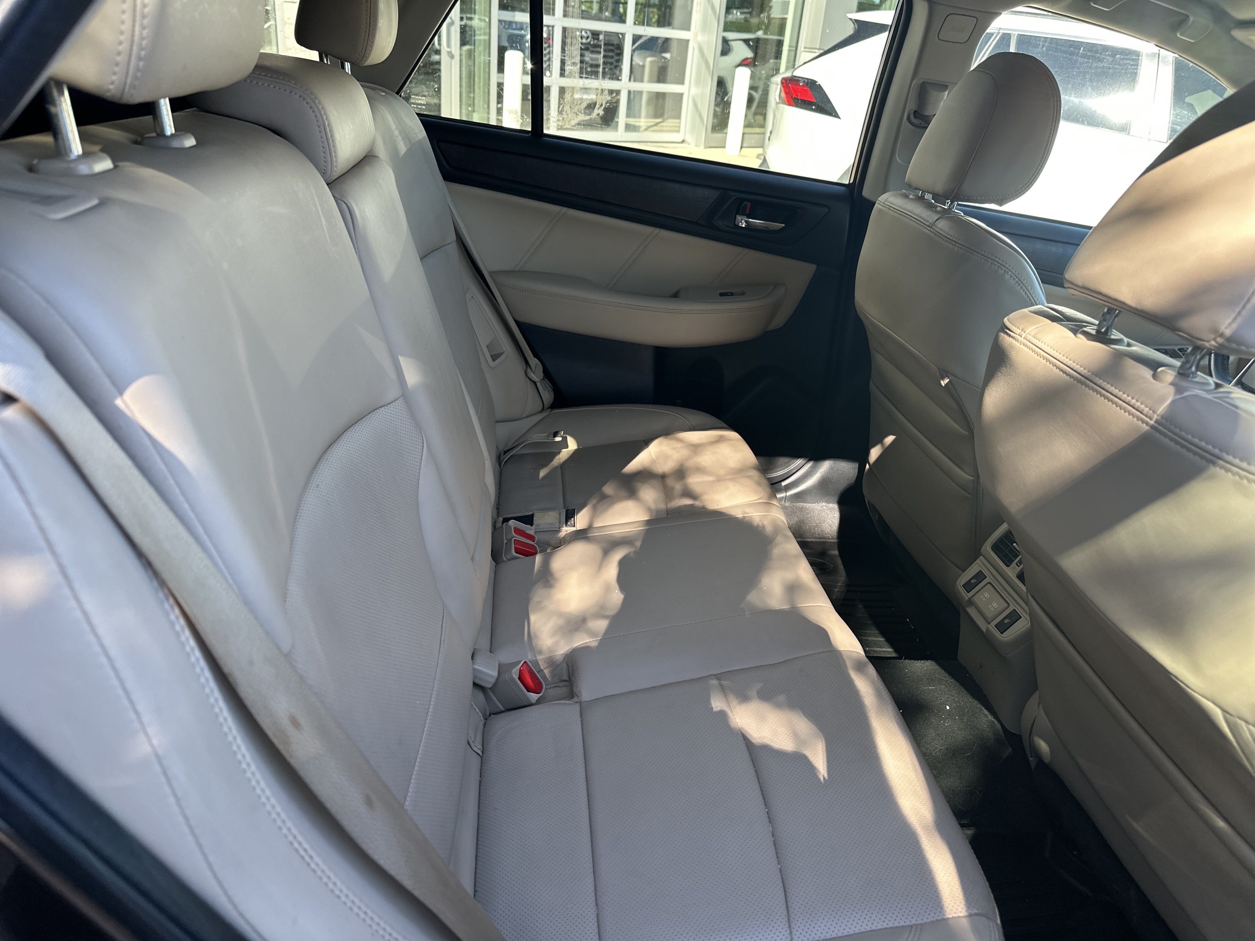 Used 2019 Subaru Outback 2.5i Limited AWD/4WD image 30