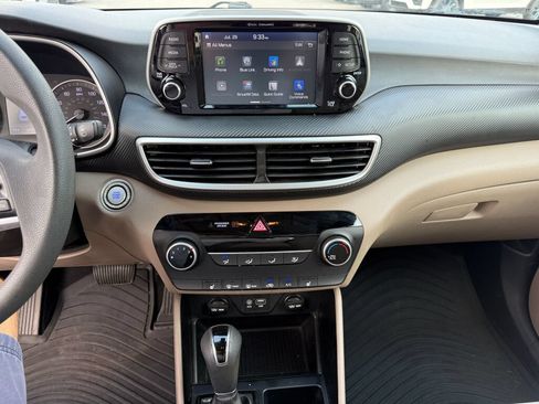 Used 2019 Hyundai Tucson Value FWD image 22