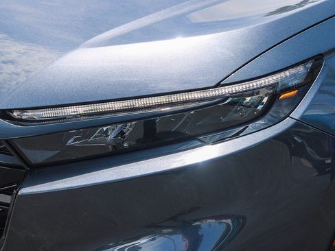 Used 2026 Honda CR-V Sport-L image 5