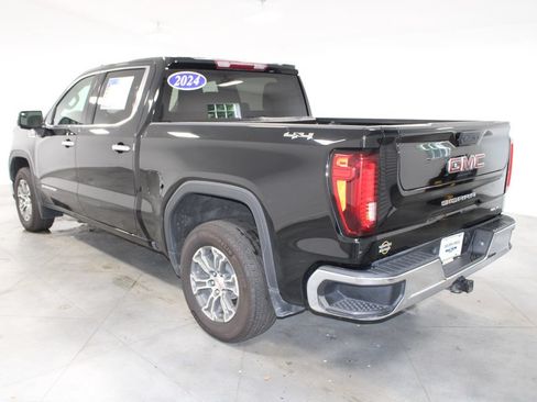 Used 2024 GMC Sierra 1500 SLT AWD/4WD image 7