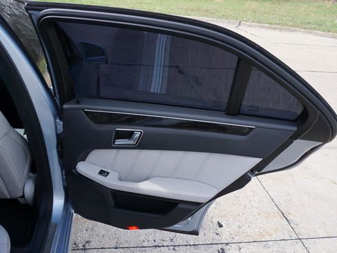 Used 2013 Mercedes-Benz E 350 BlueTEC Sedan image 32