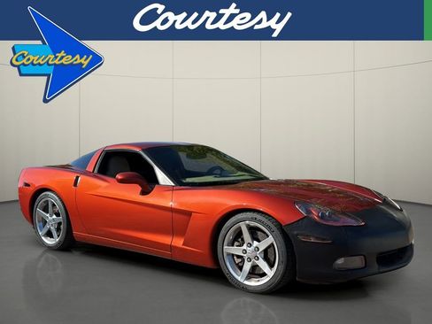 Used 2005 Chevrolet Corvette Coupe w/ Preferred Equipment Group image 1