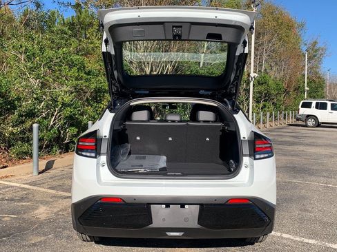 New 2026 Nissan Leaf SV+ w/ Floor Mat Package (SV+) image 5