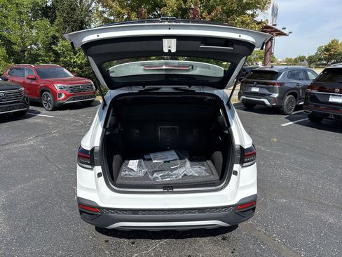 New 2025 Volkswagen Taos S image 24