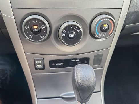 Used 2013 Toyota Corolla S FWD image 12