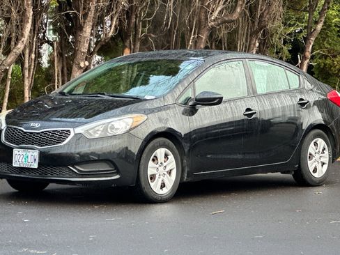 Used 2016 Kia Forte LX image 8