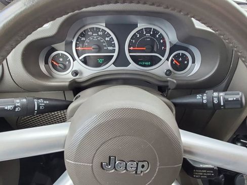 Used 2010 Jeep Wrangler Unlimited Sahara AWD/4WD image 18