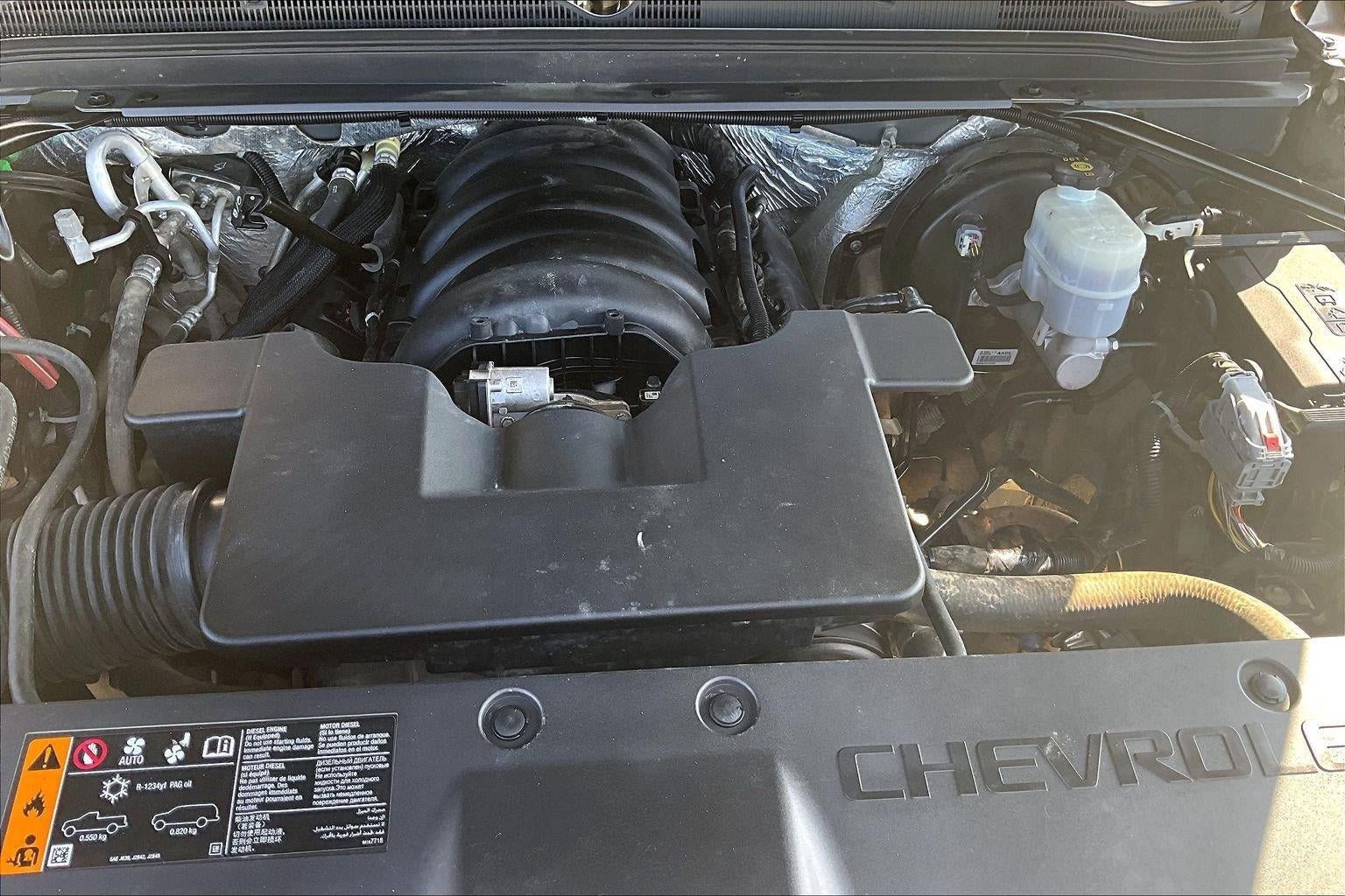 Used 2018 Chevrolet Tahoe LT w/ Luxury Package AWD/4WD image 33