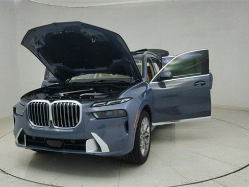 Used 2026 BMW X7 xDrive40i image 76