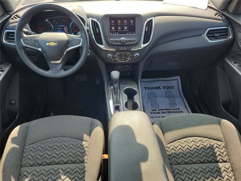 Used 2024 Chevrolet Equinox LT FWD image 11