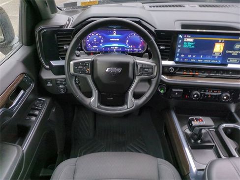 Used 2024 Chevrolet Silverado 1500 RST image 16